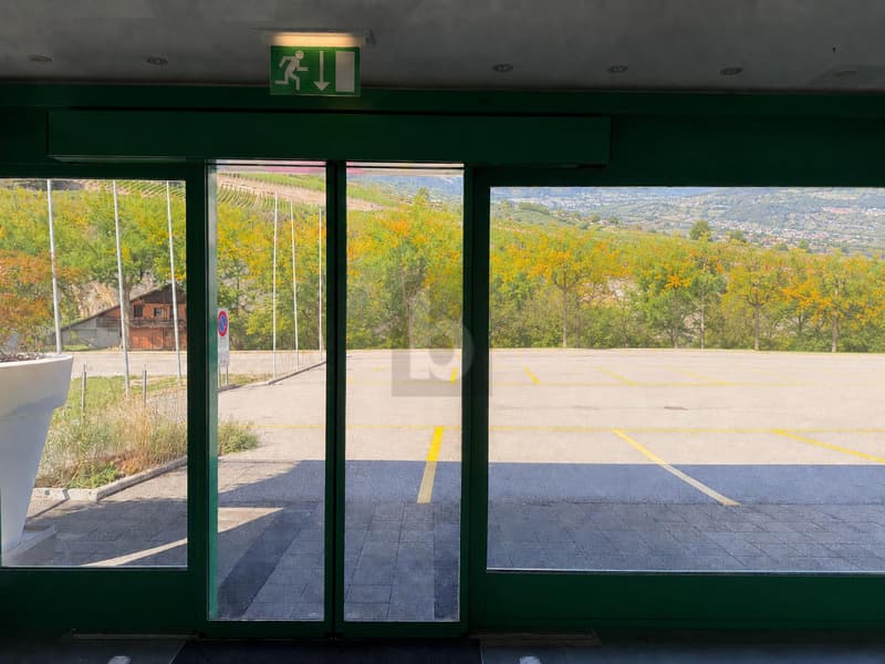 EMPLACEMENT STRATÉGIQUE ET ESPACES MODULABLES (3)