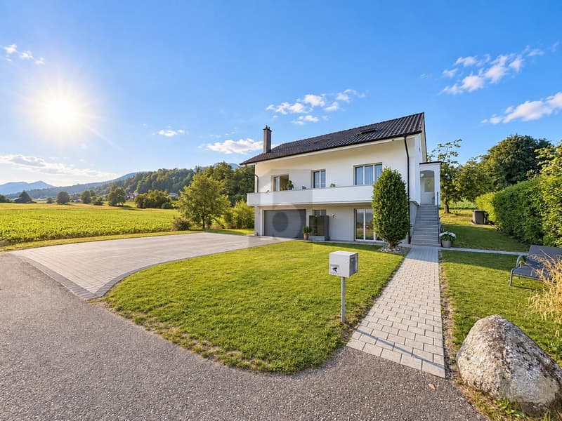 KOMPLETT SANIERT MIT PANORAMABLICK (1)
