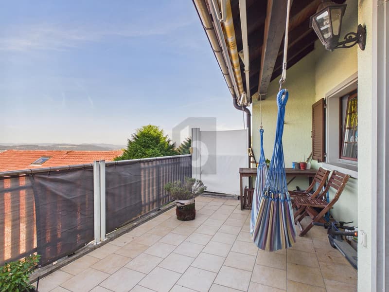 MIT GALERIE, CHEMINÉE UND SONNIGEM BALKON! (3)