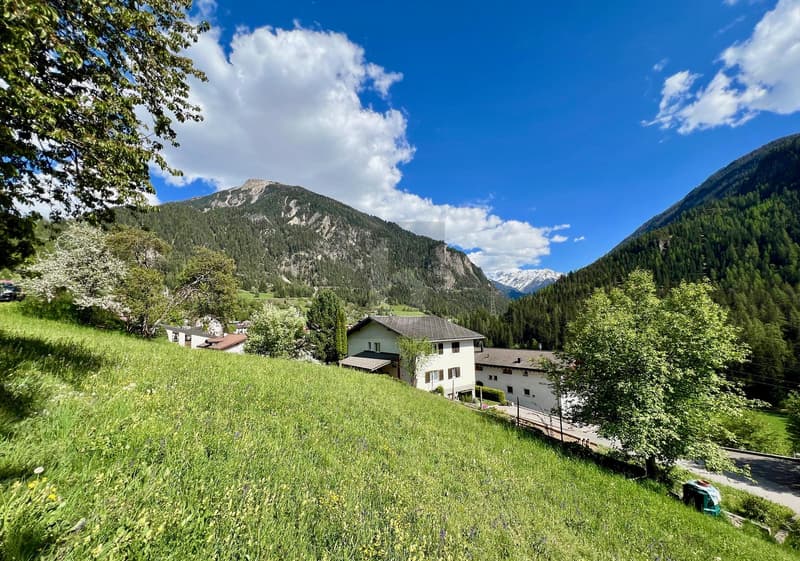 AN EINMALIGER UND SONNIGER LAGE MIT BAULANDRESERVE (2)