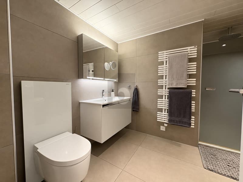 MODERN & FAMILIENFREUNDLICH MIT GROSSEM SITZPLATZ (4)