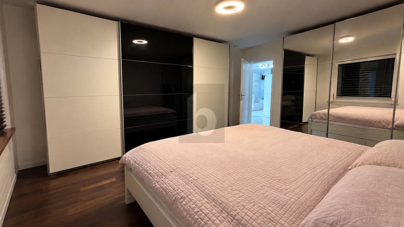 HOCHWERTIG MIT GROSSZÜGIGEM BALKON! (4)