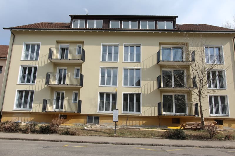 Liegenschaft vorne