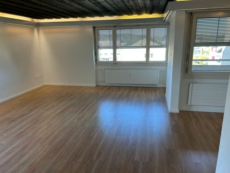 Charmante 4-Zimmer-Dachwohnung in Wil SG (9)