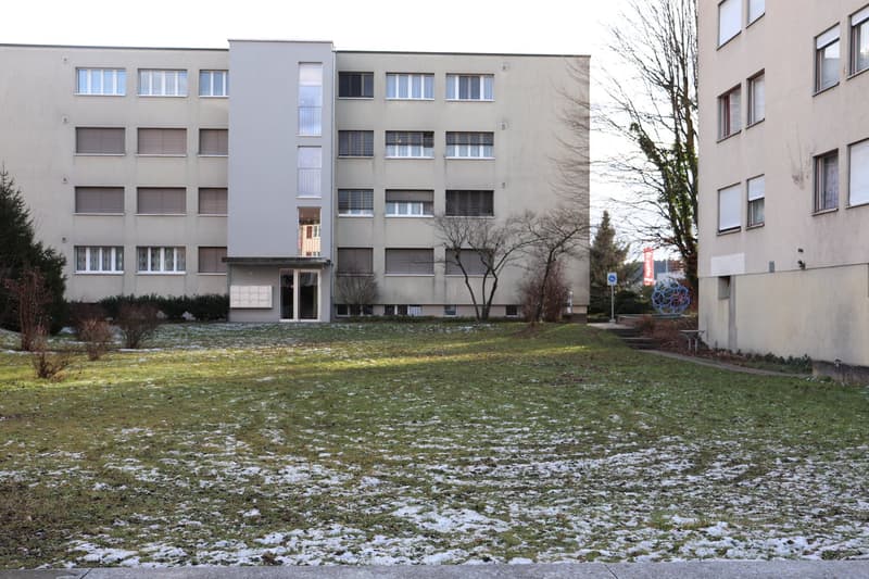 Charmante 4-Zimmer-Dachwohnung in Wil SG (1)