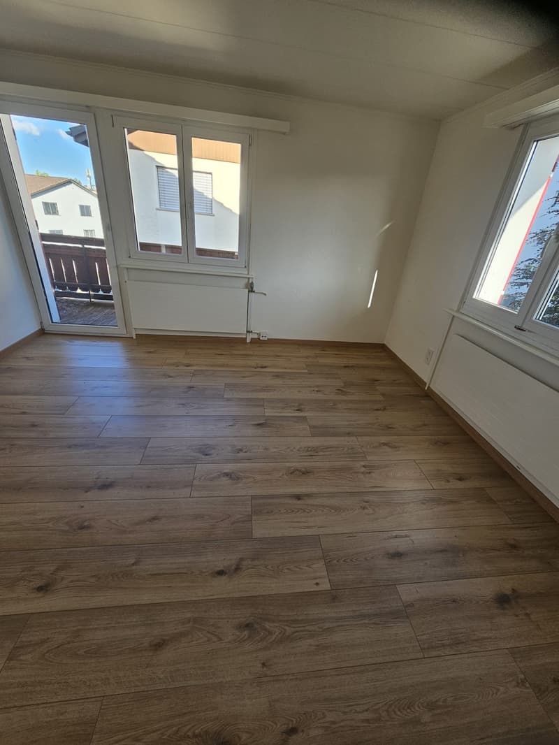 ruhige und schöne 4 Zimmer Wohnung mit Balkon (4)