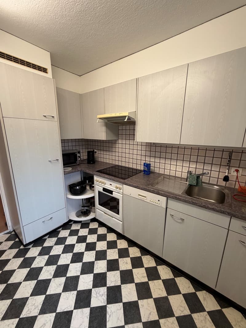 schöne 4 Zimmer Wohnung (1)