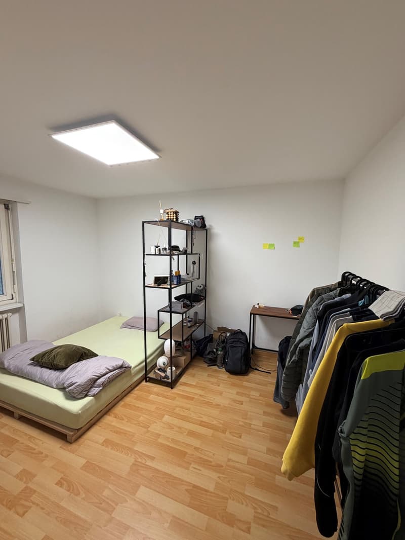 schöne 4 Zimmer Wohnung (6)
