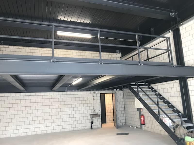 Moderne Gewerbeeinheit zu vermieten (7)