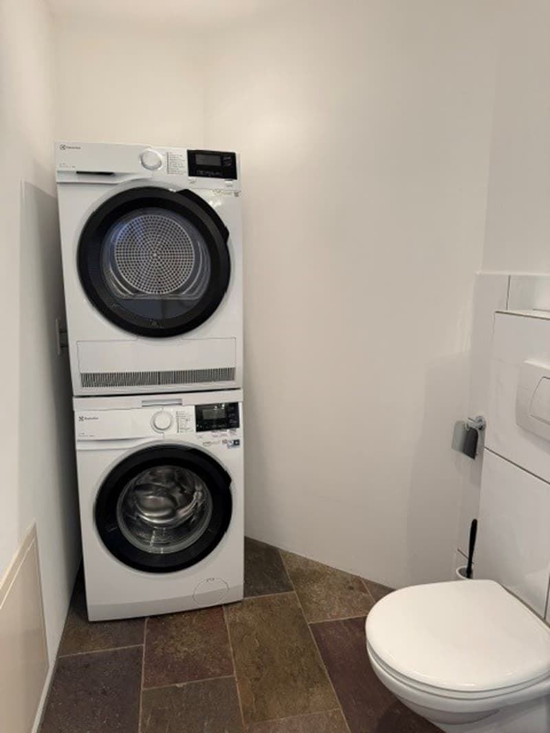 3 1/2-Zimmer-Maisonette-Wohnung mit traumhafter Weitsicht mitten im Golfparadies (15)