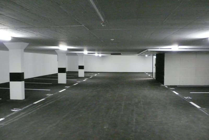 Einstellplätze in Tiefgarage im "Erlenhof" zu vermieten (2)