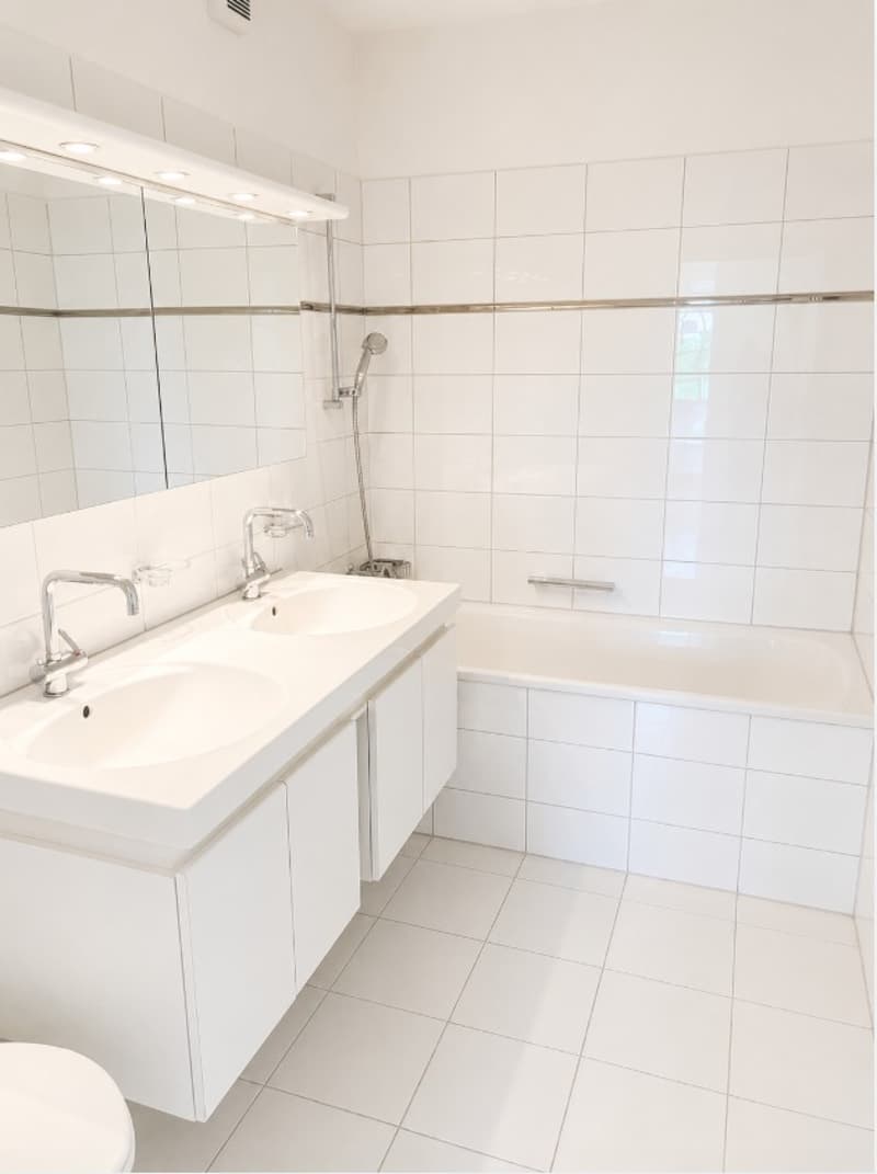 Charmante 3.5-Zimmer-Wohnung mit Panoramablick in Uetikon am See (7)