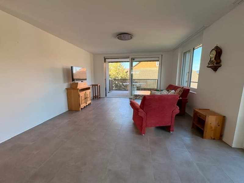 Moderne 3.5 Zimmer-Wohnung nach Eigentumsstandard (4)