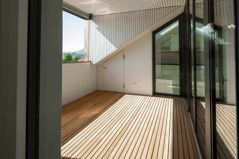 Dachgeschoss-Erstbezug Gedeckte Terrasse, hochwertiger Ausbau. (3)
