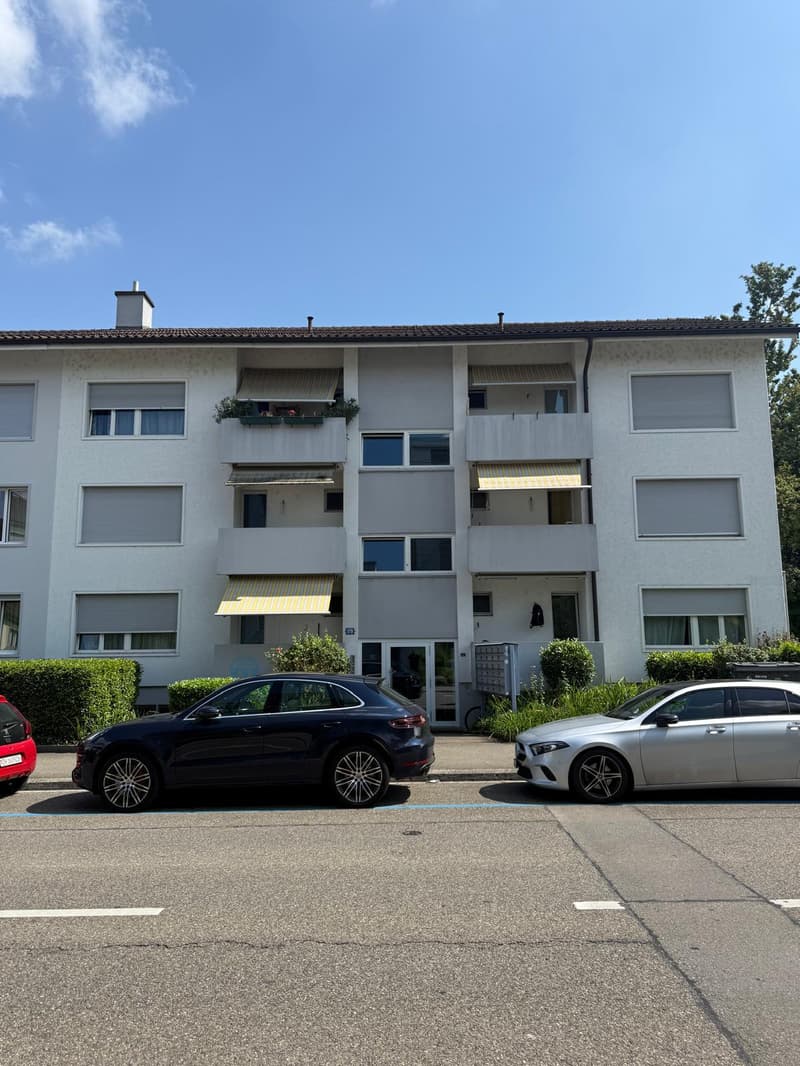 Tiefgaragenplatz in Zürich-Altstetten zu vermieten (5)