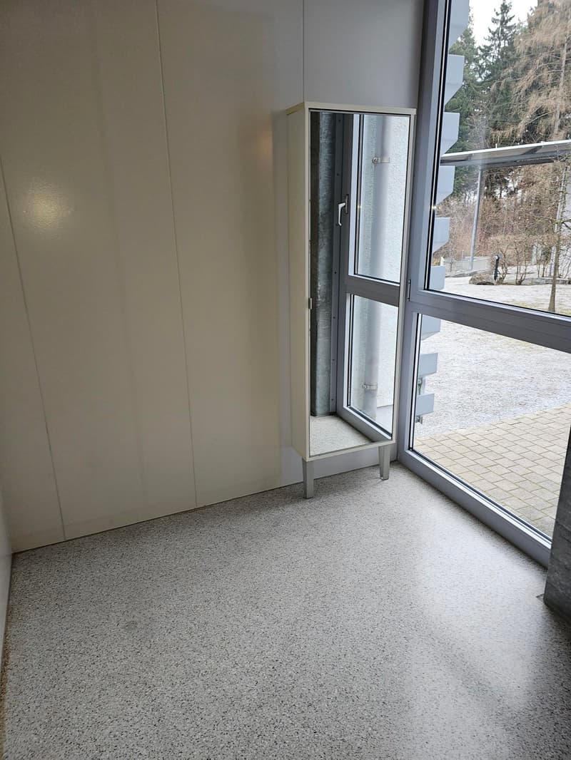 Helle 3.5-Zimmer-Wohnung mit Wintergarten und Gartensitzplatz in Gockhausen (13)