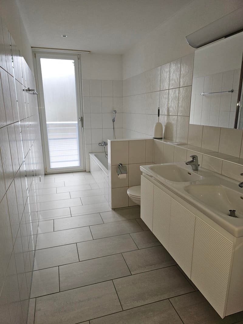 Helle 3.5-Zimmer-Wohnung mit Wintergarten und Gartensitzplatz in Gockhausen (8)