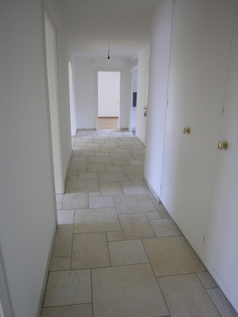 Charmante 4-Zimmer-Dachwohnung mit Seesicht in Küsnacht ZH (7)