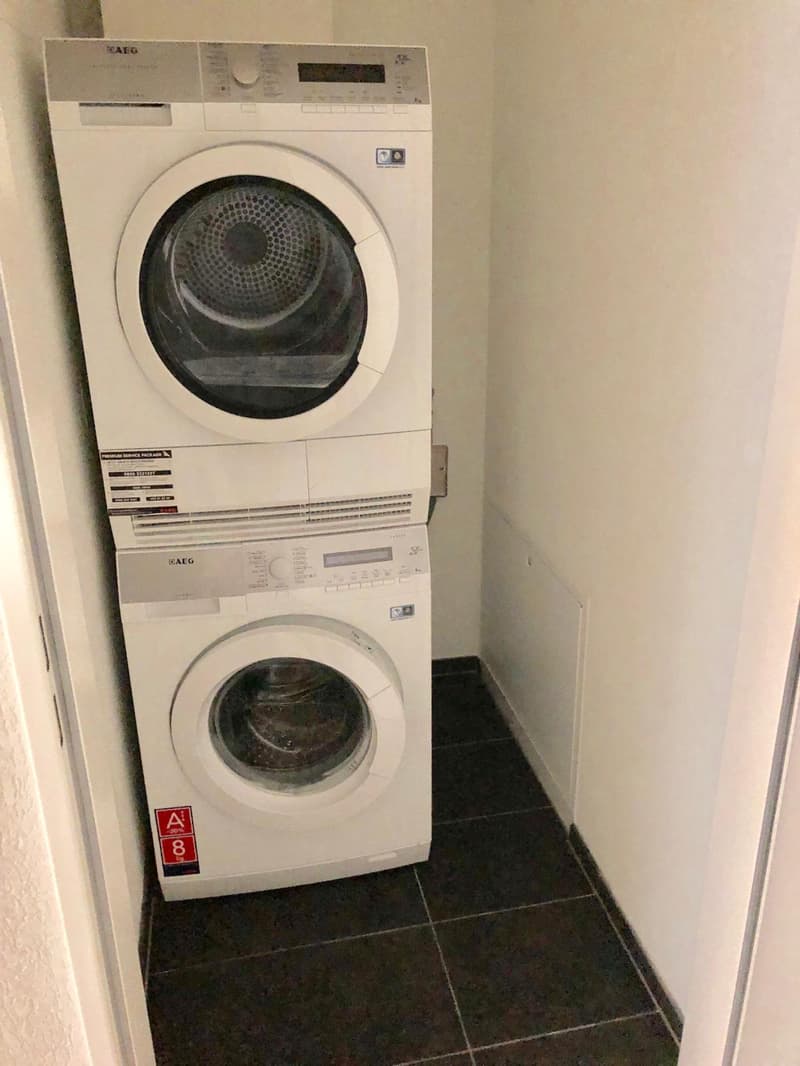 Moderne und helle Wohnung mit Gartensitzplatz (8)