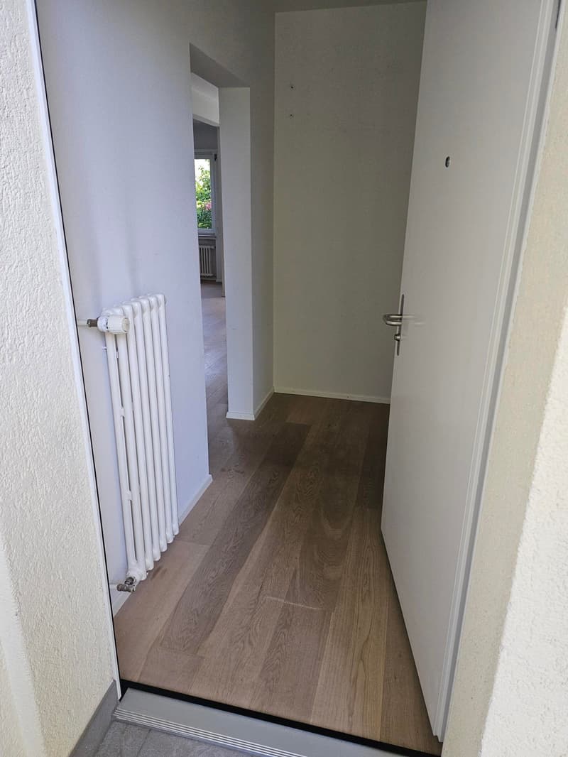 Befristet bis 30.09.2027 – Grosszügige 2.5-Zimmerwohnung mit Gartensitzplatz in Herrliberg (4)