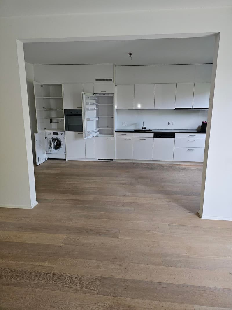 Befristet bis 30.09.2027 – Grosszügige 2.5-Zimmerwohnung mit Gartensitzplatz in Herrliberg (8)