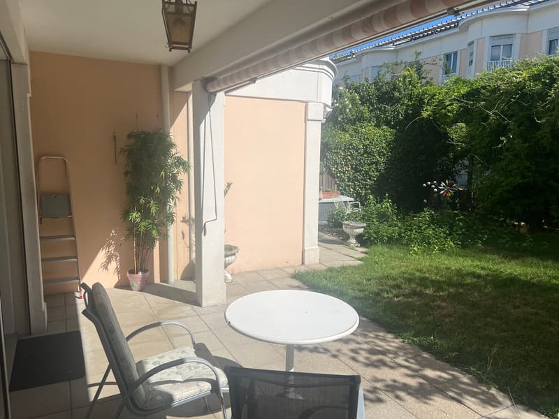 3.5-Zimmer-Wohnung im Eigentumsstandard mit Garten (2)