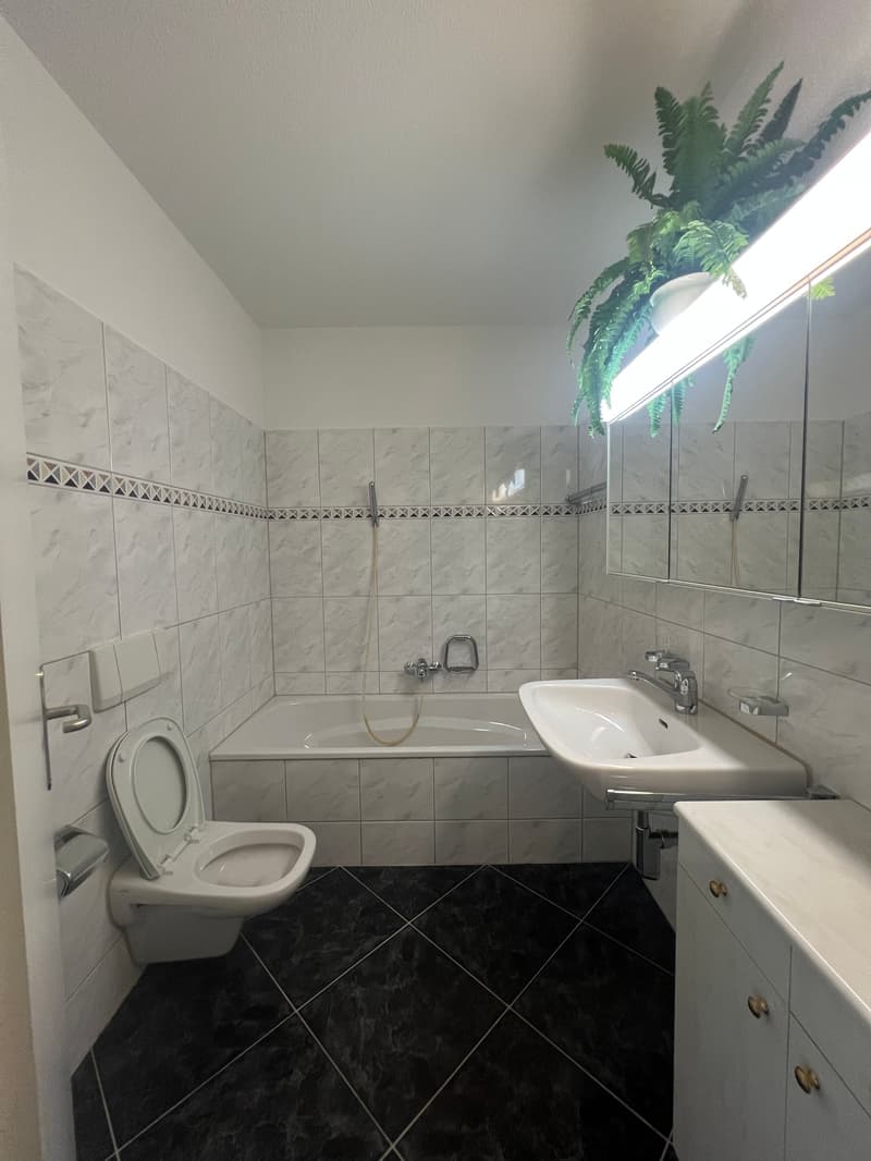 3.5-Zimmer-Wohnung im Eigentumsstandard mit Garten (8)