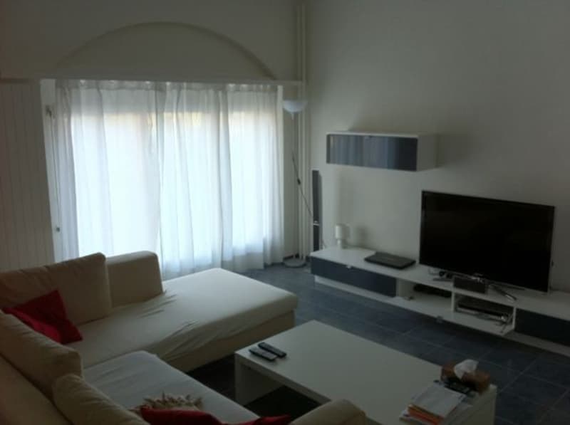 Lichtdurchflutete 2.5-Zimmer-Wohnung mit gemütlichem Garten (3)