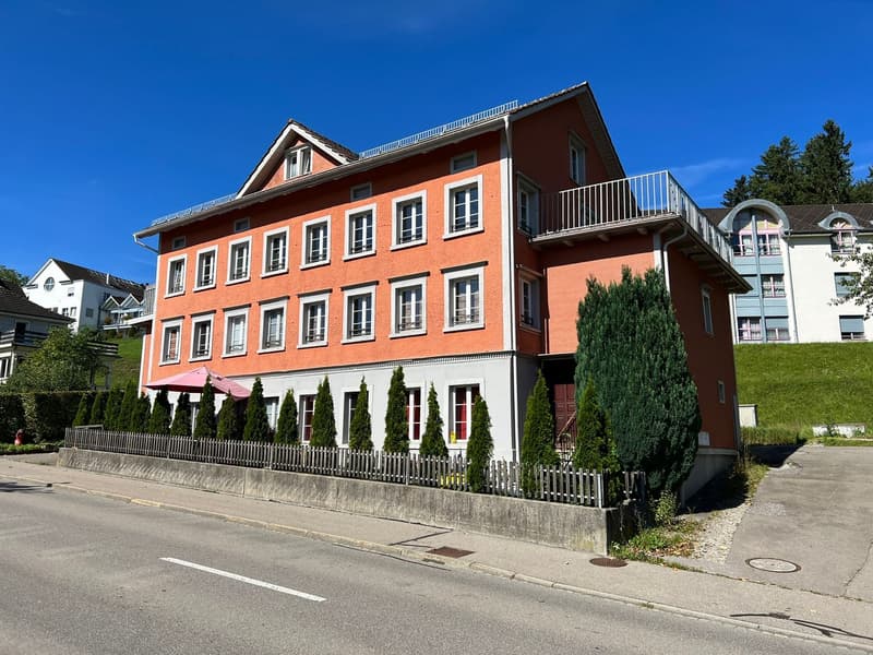 Charmante 3.5-Zimmer-Wohnung mit Balkon in Degersheim (1)
