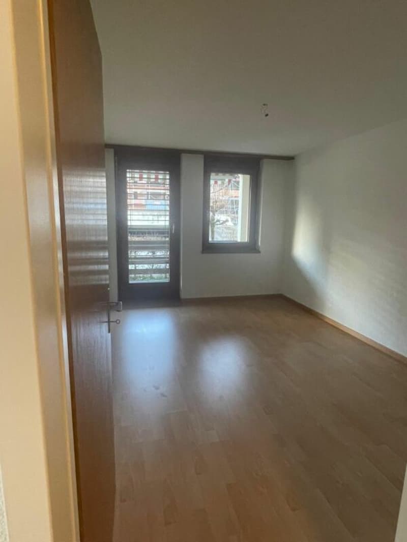 Attraktive und grosszügige 5.5-Zimmer-Maisonettewohnung (8)