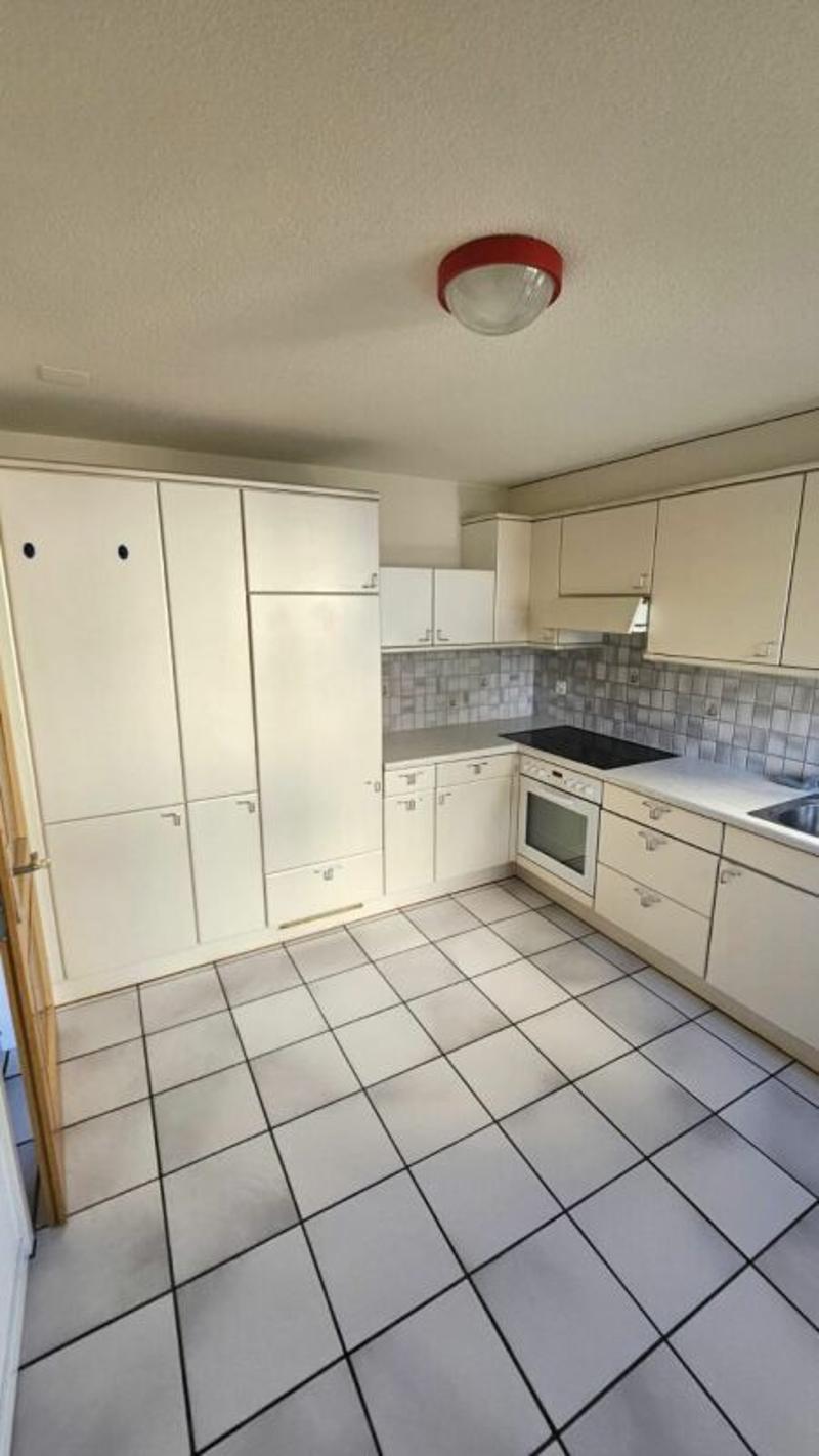 Attraktive und grosszügige 5.5-Zimmer-Maisonettewohnung (5)