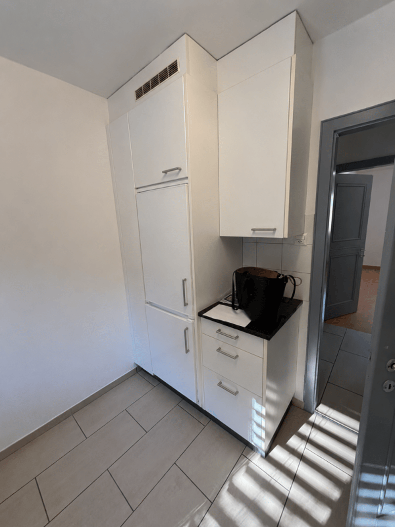 helle und schöne 3 Zimmerwohnung (6)