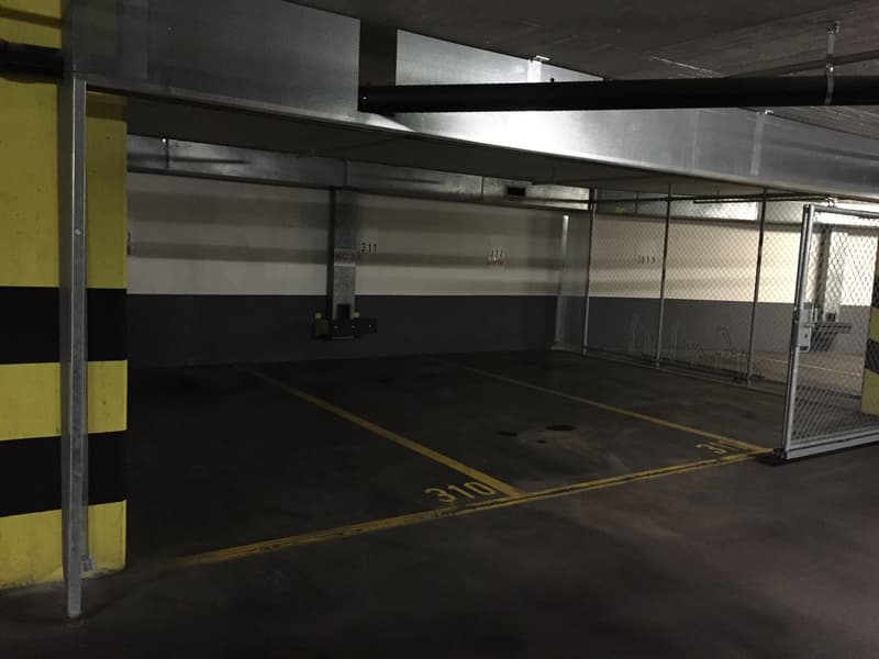 Parkgelegenheit im VZ Werd (2)