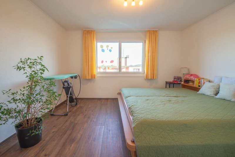 Moderne 4.5-Zimmer-Wohnung mit grossem Balkon - nur wenige Schritte vom Bahnhof (15)