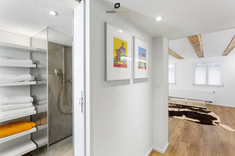Wunderschöne, moderne Badezimmer.
