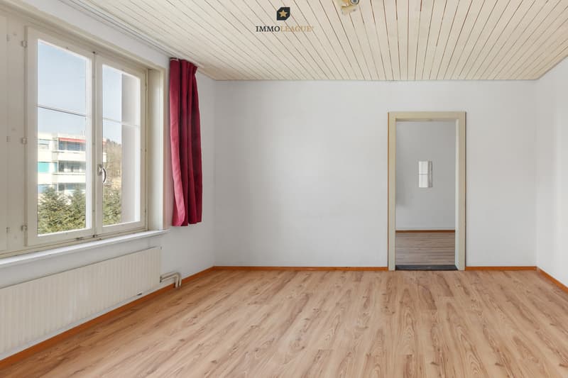 Mehrfamilienhaus mit attraktivem Umbau- und Entwicklungspotenzial