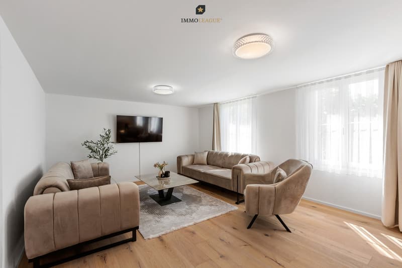 Grosszügige Zimmer mit viel Tageslicht und architektonischer Raffinesse bieten eine gute Grundlage für individuelle Einrichtung.