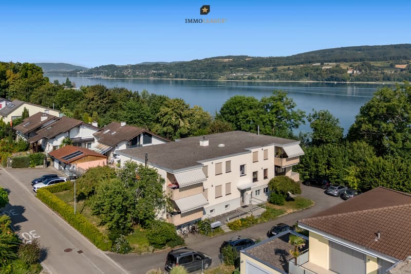 Potenzial mit Seesicht & Seenähe, viel Raumangebot in ruhiger Lage.