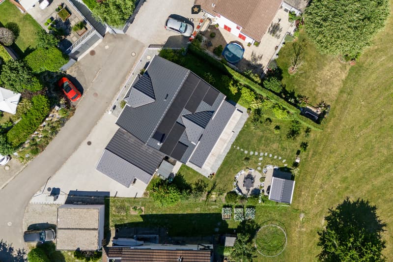 Ein Anwesen,  das in Architektur und Bausubstanz seinesgleichen sucht.