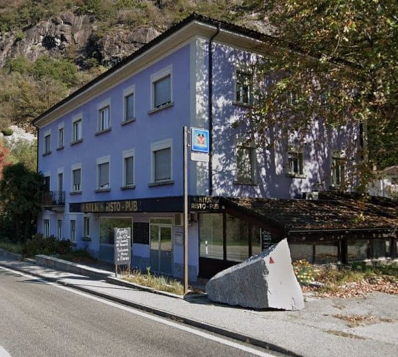 *Edificio abitativo* (1)