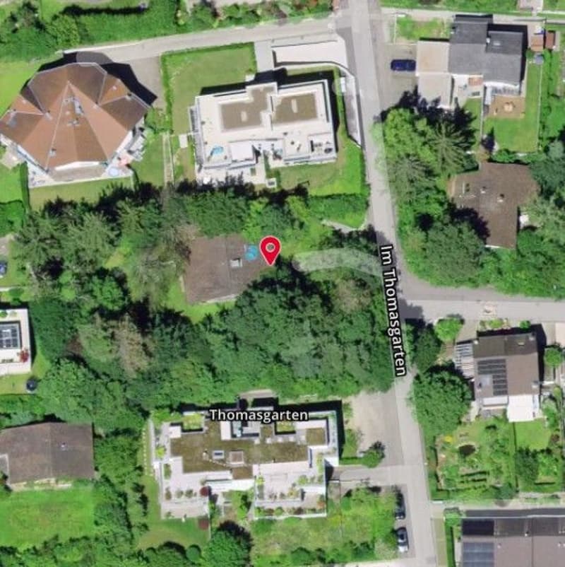 *Einfamilienhaus mit Baulandreserve* (3)