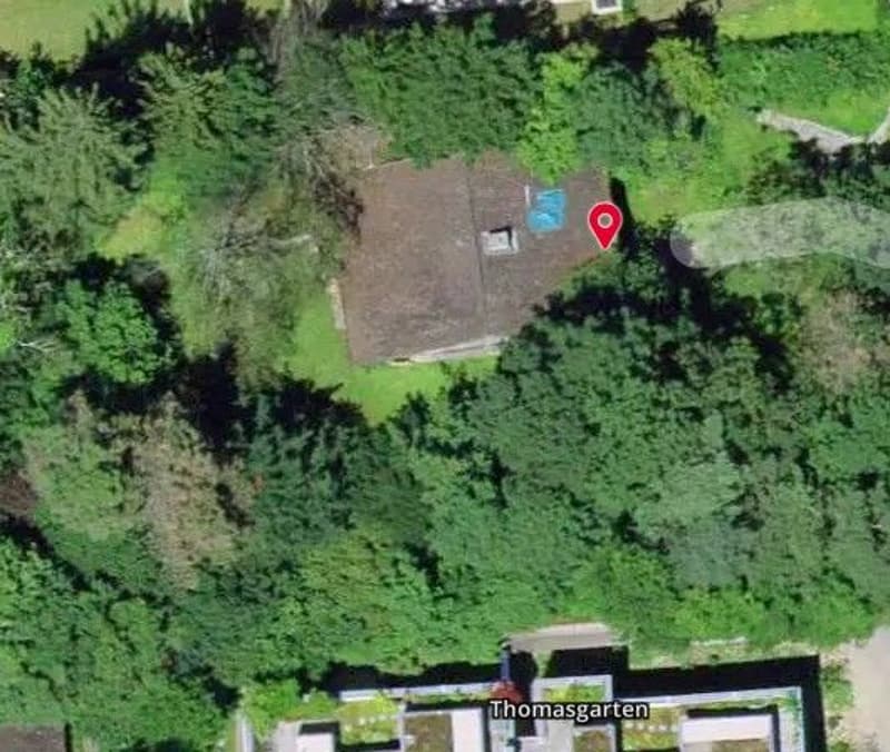 *Einfamilienhaus mit Baulandreserve* (2)