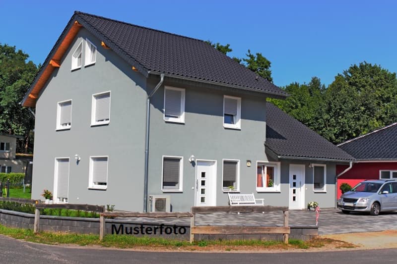 *3,5-Zimmerwohnung* (1)