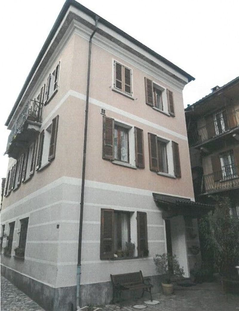 *Casa tipica ticinese edificata nel 1800* (2)