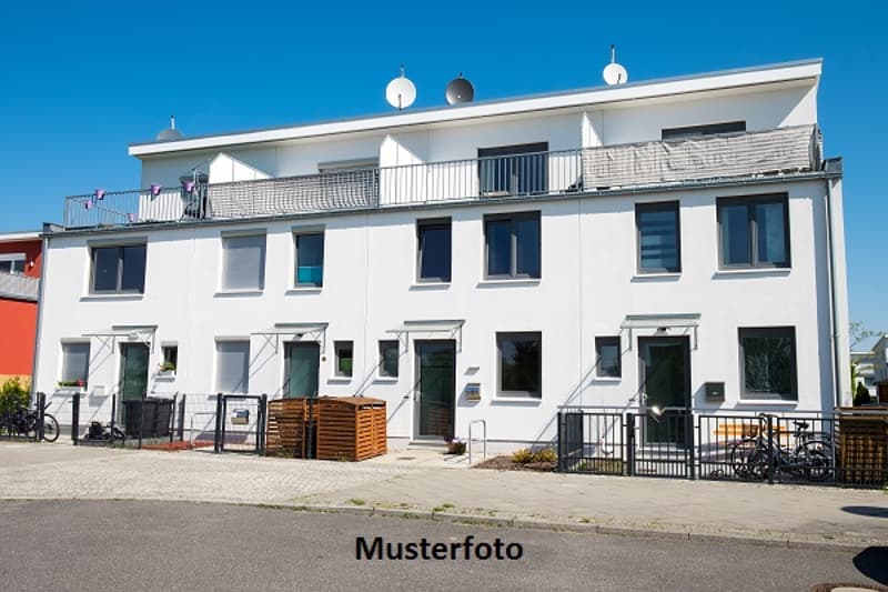 *Reihen-Einfamilienhaus* (1)