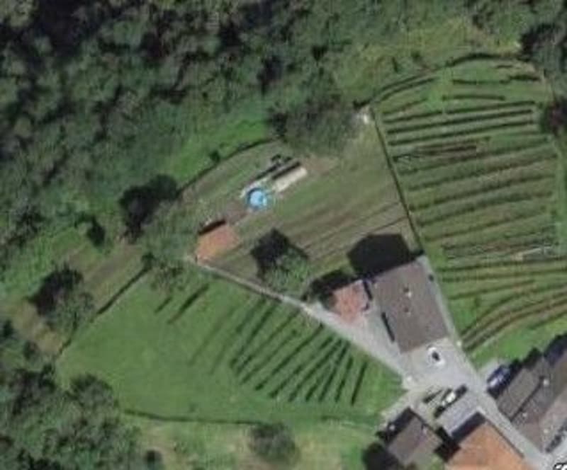 *Casa bifamilare* (1)
