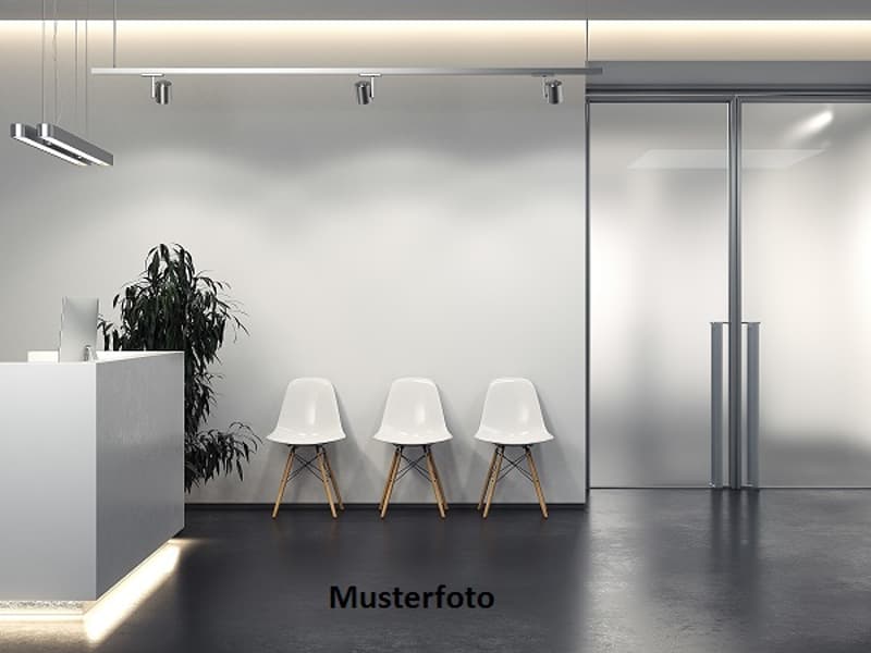*Spazio commerciale* (1)