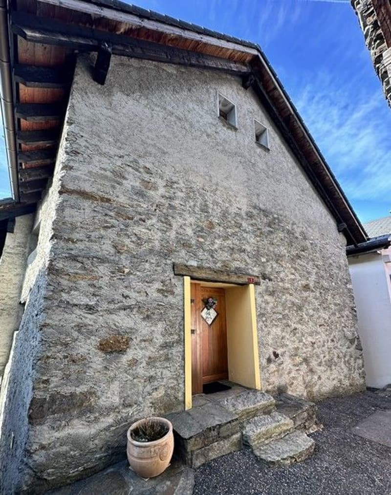 *Casa* (2)