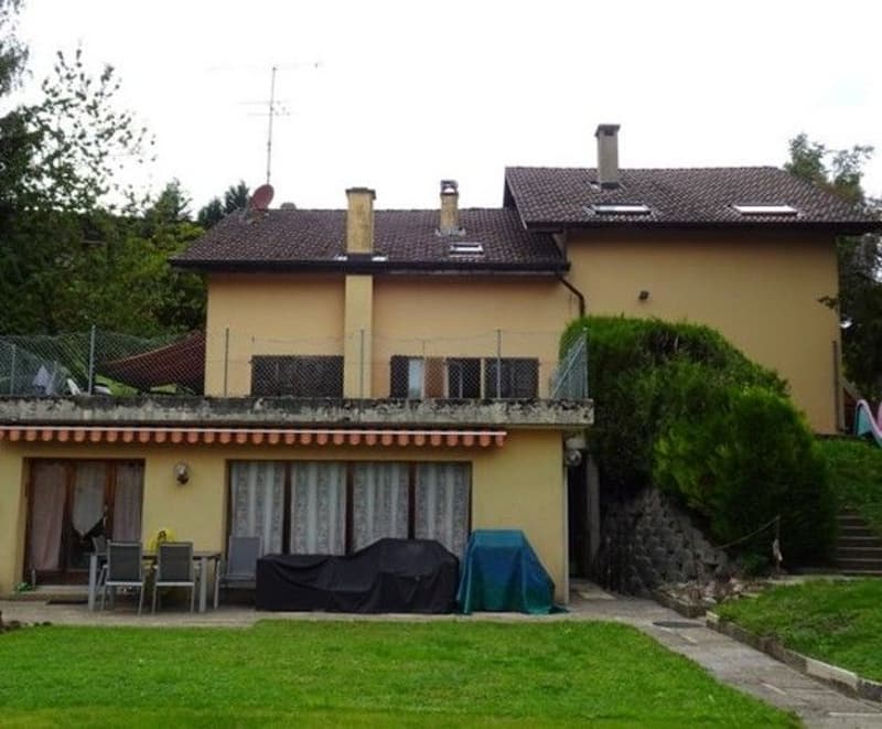 *Maison familiale avec piscine* (1)