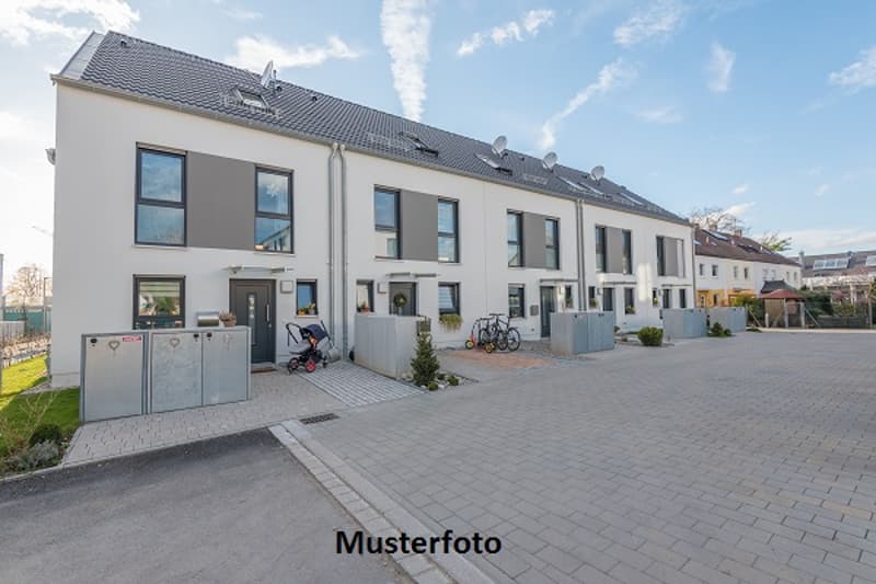 *Wohnhaus mit Scheune - Rückbauprojekt - Bauland* (1)